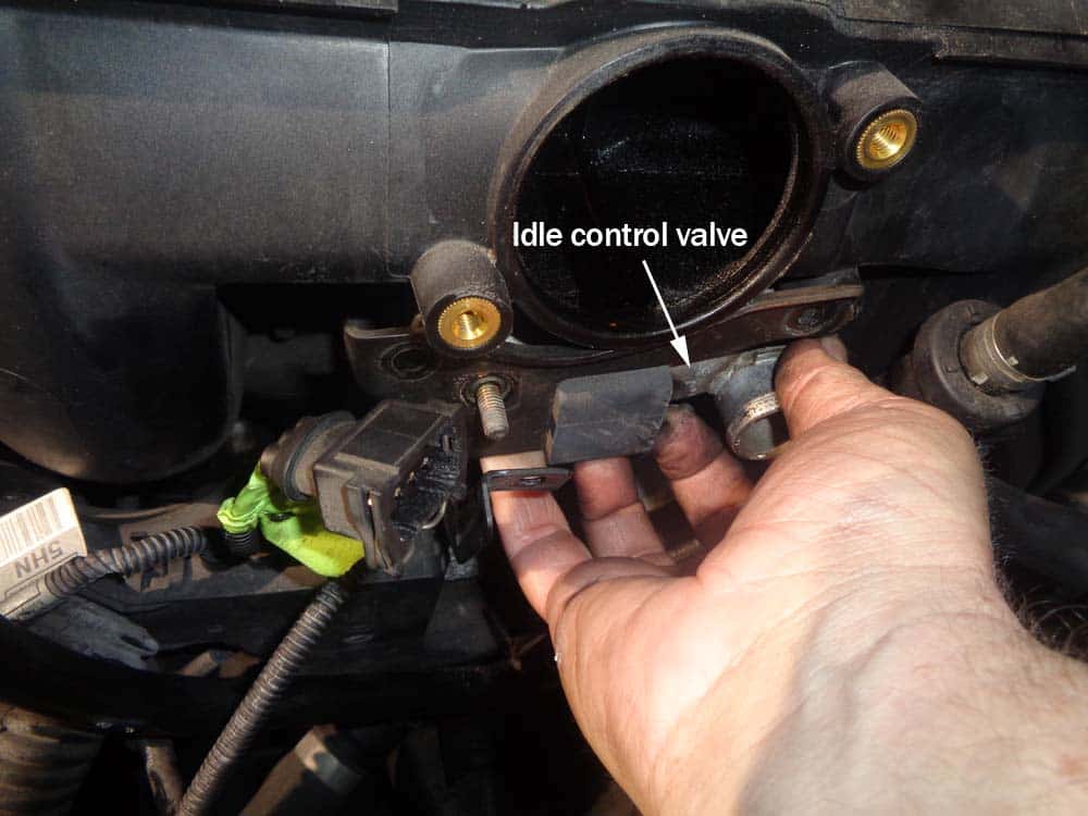 See U1793 repair manual